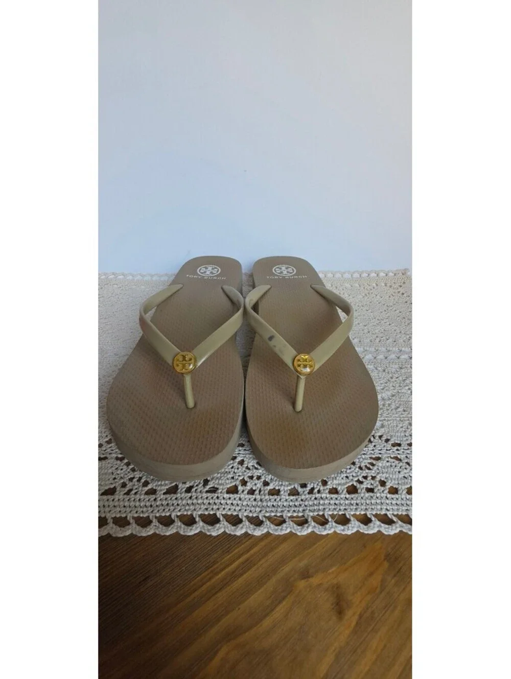 Tory Burch Beige Gold Logo Platform Wedge Flip Flop Sandals Size Unknown